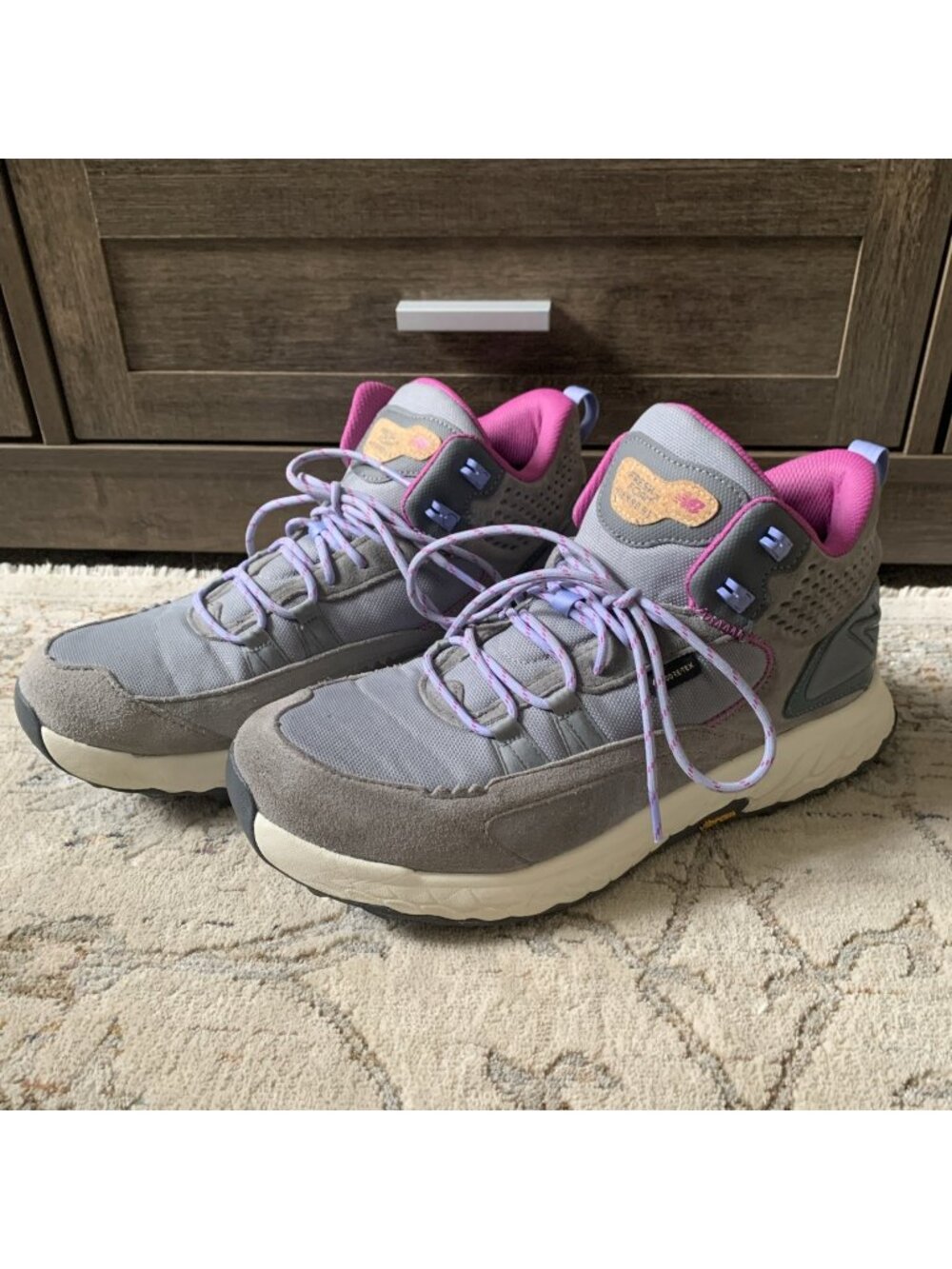 New Balance Fresh Foam X Hierro Mid Gore-Tex Trail Shoe Gray Women's Size 11 US